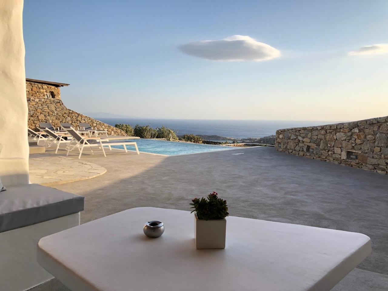 Empress Villa *
